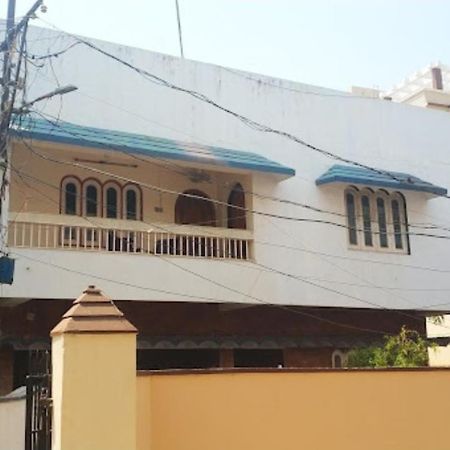 Meera Guest House,Cuttack Exterior foto